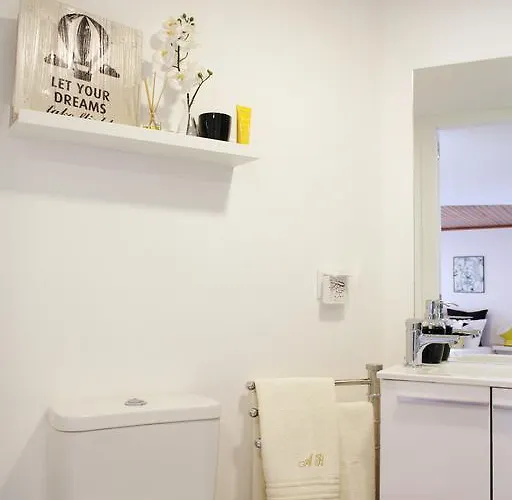 Alfama Rose - Guitarra Lisboa