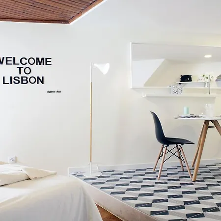 Alfama Rose - Guitarra Appartement *